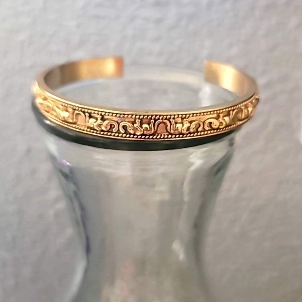 Vintage Rare NRQ Cuff Bracelet